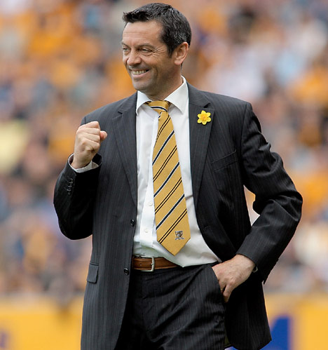 Phil Brown.jpg